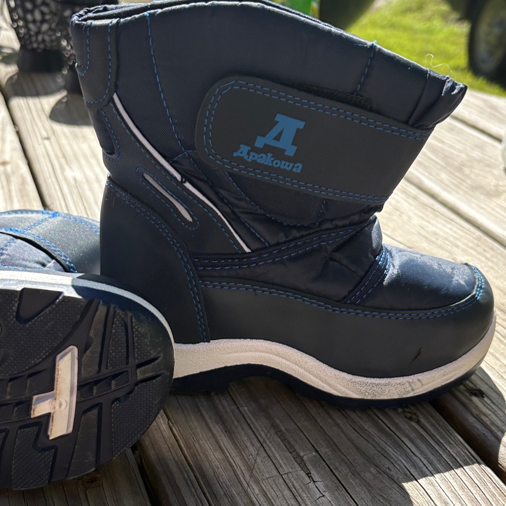 Kids Navy Snow Boots